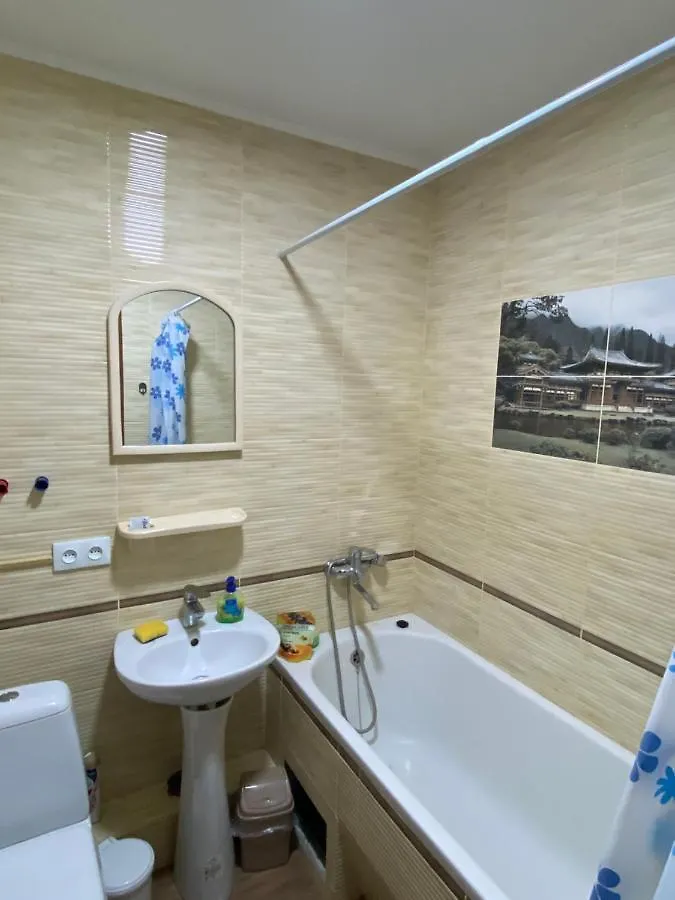 View Fresh Apartment Near The Metro Kijev