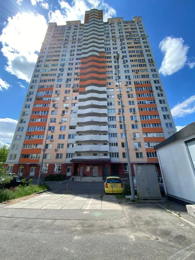 View Fresh Apartment Near The Metro Kyiv
