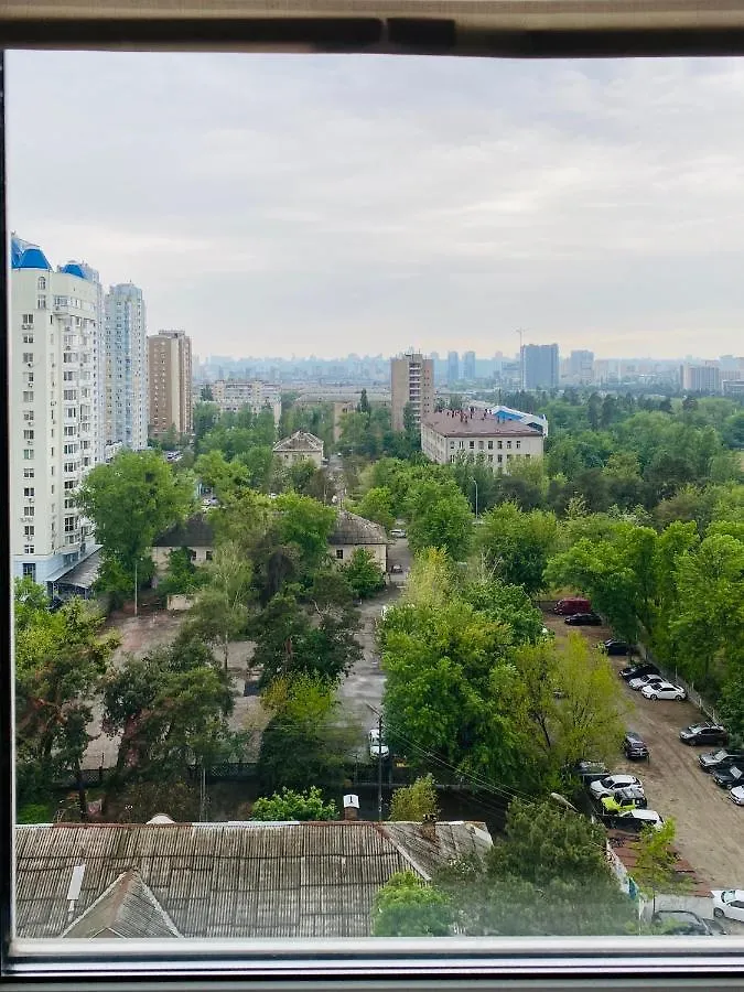 View Fresh Apartment Near The Metro Kyiv